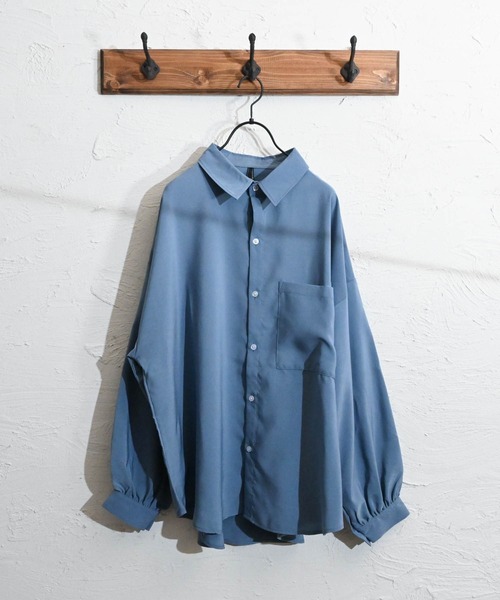 Anytime Songs（エニータイムソングス）の「ビッグシルエット 袖ギャザーシャツ（シャツ/ブラウス・メンズ・グリーン/グレイッシュブルー/グレイッシュベージュ/ホワイト/モカ/ブラック・MEDIUM/LARGE/X-LARGE）」の19枚目の写真
