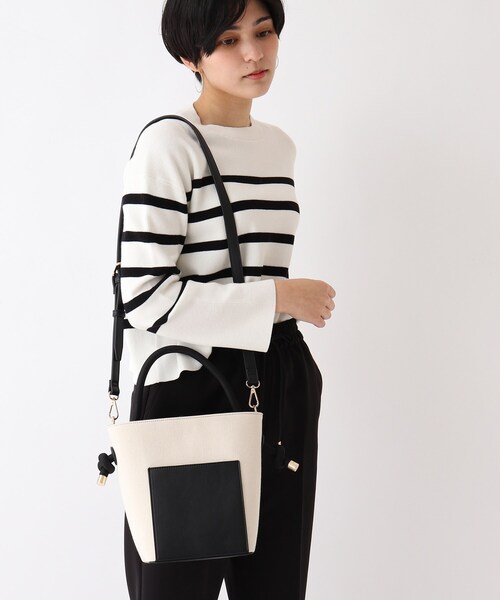 OPAQUE.CLIP（オペークドットクリップ）の「◆キャンバスコンビバケツトート【2WAY】（トートバッグ・レディース・ブラック/ライトベージュ・00）」の2枚目の写真