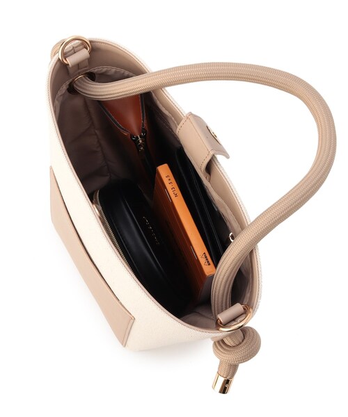 OPAQUE.CLIP（オペークドットクリップ）の「◆キャンバスコンビバケツトート【2WAY】（トートバッグ・レディース・ブラック/ライトベージュ・00）」の11枚目の写真