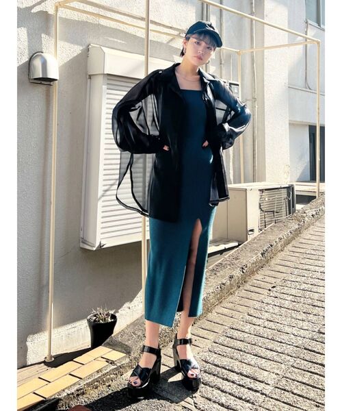 EMODA（エモダ）の「Wクロスバルキーサンダル（サンダル・レディース・ホワイト/ブラック・SMALL/MEDIUM/LARGE）」の5枚目の写真