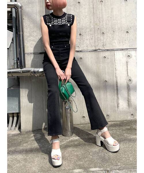 EMODA（エモダ）の「Wクロスバルキーサンダル（サンダル・レディース・ホワイト/ブラック・SMALL/MEDIUM/LARGE）」の12枚目の写真