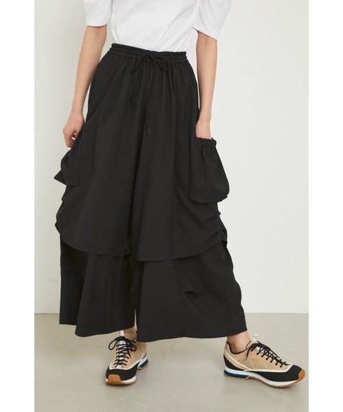 HeRIN.CYE(ヘリンドットサイ)の「Wide pants(カーゴパンツ・レディース・ホワイト/ブラック/カーキ・FREE)」の4枚目の写真