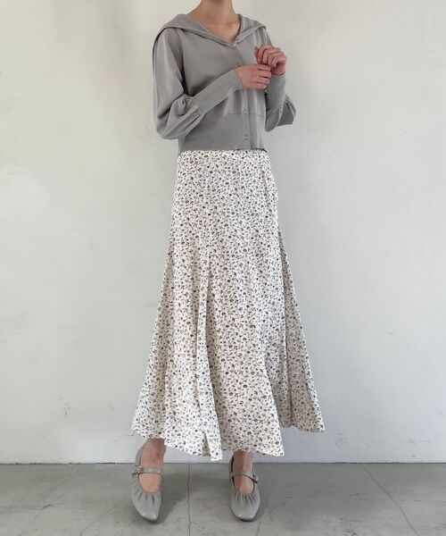 MAJESTIC LEGON(マジェスティックレゴン)の「セーラーカラーカーディガン(カーディガン/ボレロ・レディース・アイボリー/ライトグリーン・MEDIUM)」の11枚目の写真