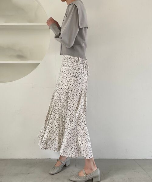 MAJESTIC LEGON(マジェスティックレゴン)の「セーラーカラーカーディガン(カーディガン/ボレロ・レディース・アイボリー/ライトグリーン・MEDIUM)」の14枚目の写真