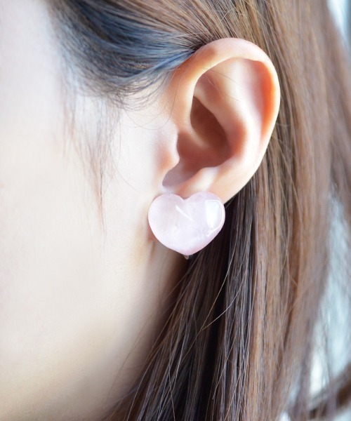 Fun & Daily（ファンアンドデイリー）の「F&D : ウォーターハートイヤリング（イヤリング・レディース・ピンク/イエロー/ブルー/レッド/ライトブルー/パープル・FREE）」の15枚目の写真
