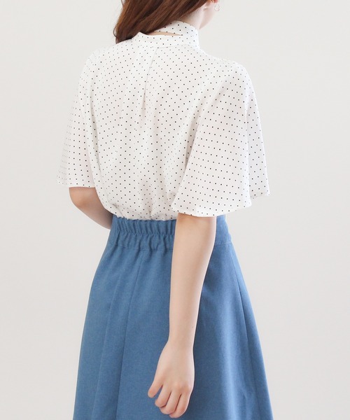 ASTORIA ODIER（アストリアオディール）の「ドット柄ボウタイブラウス（シャツ/ブラウス・レディース・アイボリー/ブラック/サックスブルー・MEDIUM）」の15枚目の写真
