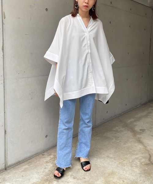 Thevon(ゼボン)の「スクエアポンチョチュニックシャツ(シャツ/ブラウス・レディース・ブラック/オフホワイト/オレンジ/グリーン・FREE)」の10枚目の写真
