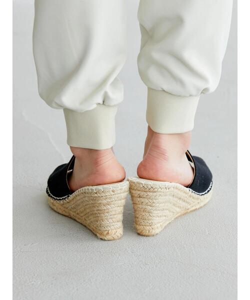 AMERICAN HOLIC(アメリカンホリック)の「スリムジョグパンツ(スウェットパンツ・レディース・ブラック/ライトベージュ・S/M/L)」の7枚目の写真