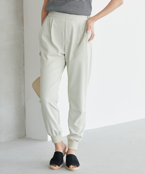 AMERICAN HOLIC(アメリカンホリック)の「スリムジョグパンツ(スウェットパンツ・レディース・ブラック/ライトベージュ・S/M/L)」の2枚目の写真