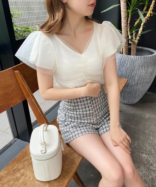 one after another NICE CLAUP（ワンアフターアナザーナイスクラップ）の「チュールがけフレアスリーブニット（ニット/セーター・レディース・ブラウン/オフホワイト/ピンクベージュ・FREE）」の15枚目の写真