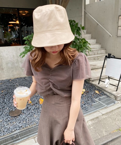 one after another NICE CLAUP（ワンアフターアナザーナイスクラップ）の「チュールがけフレアスリーブニット（ニット/セーター・レディース・ブラウン/オフホワイト/ピンクベージュ・FREE）」の4枚目の写真