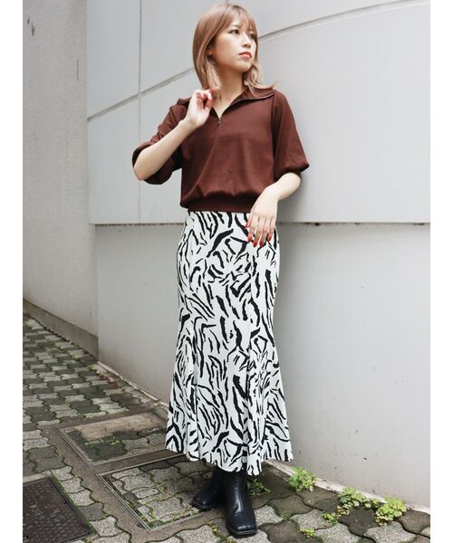 MURUA（ムルーア）の「バックスリットハイウエストマーメイドスカート（スカート・レディース・その他1/ブラック/グリーン/ベージュ・0/1/2）」の19枚目の写真