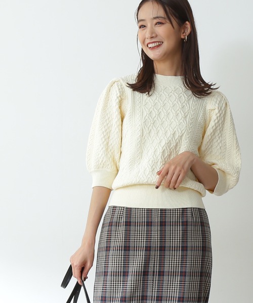 N.（N. Natural Beauty Basic）（エヌエヌナチュラルビューティーベーシック）の「◆柄編みパフニット（ニット/セーター・レディース・オフホワイト/モカ/レッド・MEDIUM）」の2枚目の写真