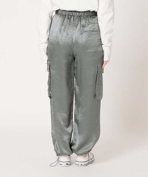 SLOBE citron.（スローブシトロン）の「SLOBE citron.サテンカーゴパンツ（カーゴパンツ・レディース・ライトグレー/サックスブルー/ピンク・FREE）」の4枚目の写真