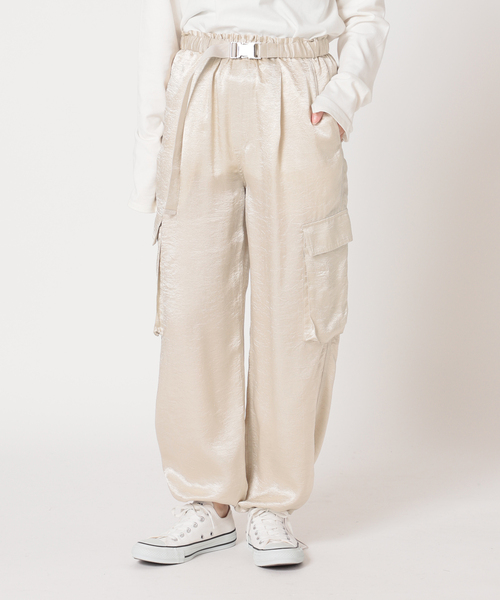 SLOBE citron.（スローブシトロン）の「SLOBE citron.サテンカーゴパンツ（カーゴパンツ・レディース・ライトグレー/サックスブルー/ピンク・FREE）」の16枚目の写真