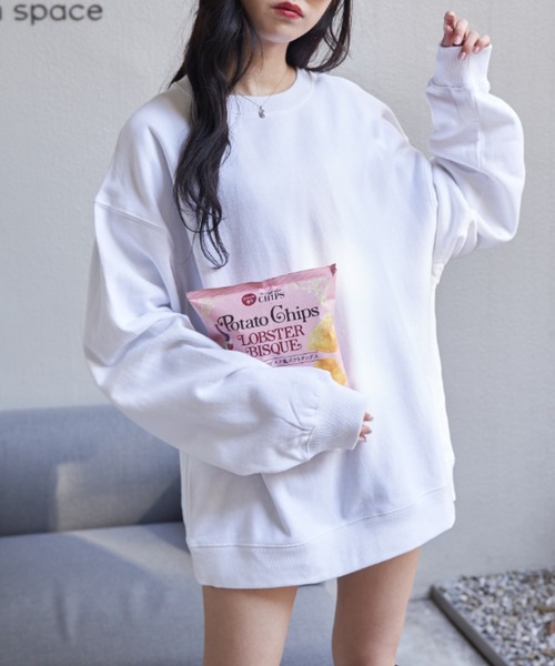 OLUPIC（オルピック）の「OLUPIC/【WEB限定】裏起毛カラーBIGプルオーバー（スウェット・レディース・グリーン系その他/ホワイト/サックスブルー/ライトピンク/ブラック/ベージュ/ライトベージュ・MEDIUM/LARGE）」の9枚目の写真