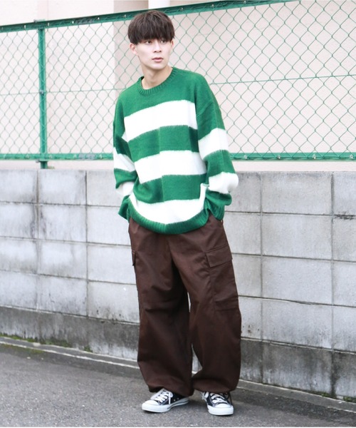 SPINNS（スピンズ）の「【ゆったりシルエット】フェイクモヘア ボーダー カラーニット（ニット/セーター・メンズ・イエロー×ブラック/チャコールグレー×ブラック/レッド系その他/グリーン系その他/ホワイト×ブラック/ベージュ系その他・ONESIZE）」の10枚目の写真