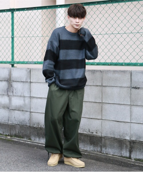 SPINNS（スピンズ）の「【ゆったりシルエット】フェイクモヘア ボーダー カラーニット（ニット/セーター・メンズ・イエロー×ブラック/チャコールグレー×ブラック/レッド系その他/グリーン系その他/ホワイト×ブラック/ベージュ系その他・ONESIZE）」の22枚目の写真