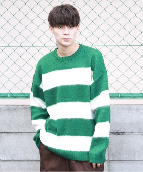 SPINNS（スピンズ）の「【ゆったりシルエット】フェイクモヘア ボーダー カラーニット（ニット/セーター・メンズ・イエロー×ブラック/チャコールグレー×ブラック/レッド系その他/グリーン系その他/ホワイト×ブラック/ベージュ系その他・ONESIZE）」の14枚目の写真