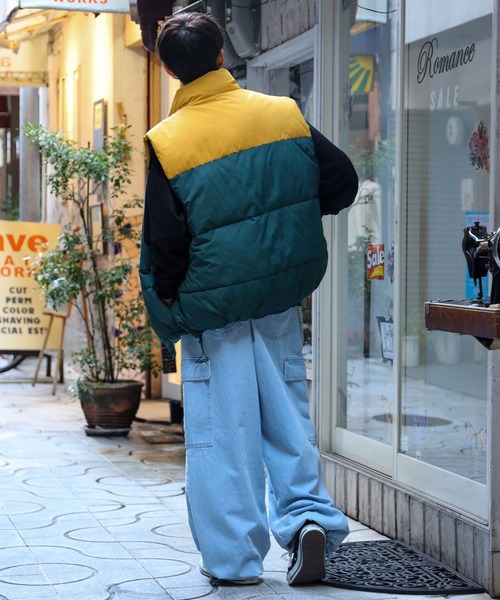 SPINNS(スピンズ)の「【ビックシルエット】ジップアップ 切り替えフェイクダウンベスト(ベスト・メンズ・ブラック×グリーン/ネイビー系/ブラック/グリーン系その他・M/L)」の15枚目の写真