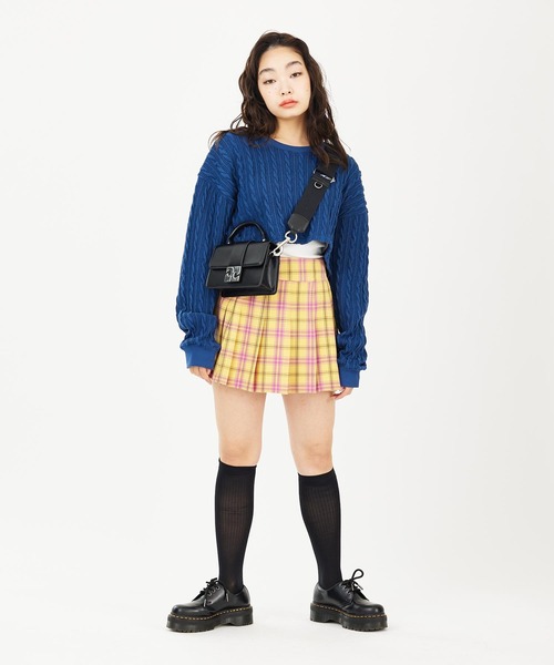 X-girl（エックスガール）の「LOGO BUCKLE 2WAY SHOULDER BAG（ショルダーバッグ・レディース・ブラック/ホワイト・ONE SIZE）」の19枚目の写真