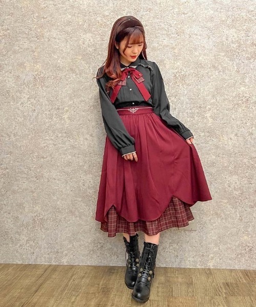 axes femme（アクシーズファム）の「裾切替タックスカート（スカート