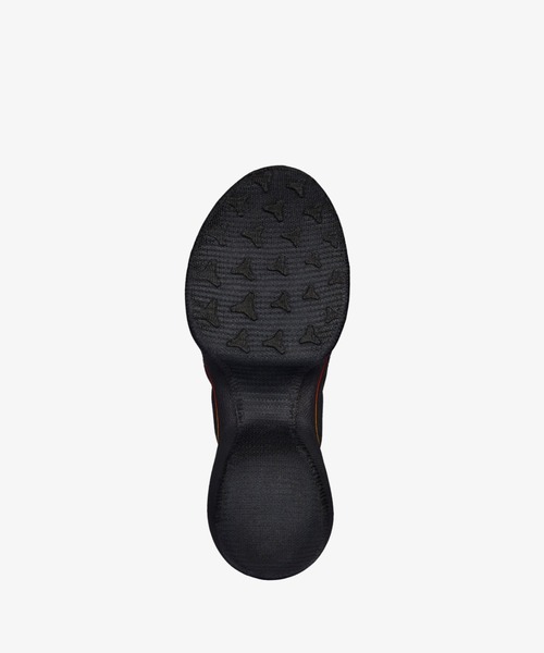 GIVENCHY(ジバンシイ)の「TK-360 PLUS SNEAKERS(スニーカー・メンズ・ブラック・43/40/41/42)」の5枚目の写真
