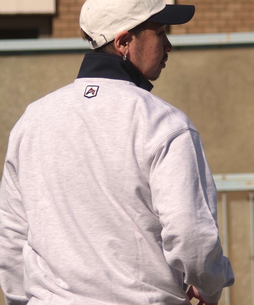 AVIREX（アヴィレックス）の「【直営店限定】LOGO HALF ZIP SWEAT / ロゴ ハーフジップ スウェット / AVIREX / アヴィレックス（スウェット・メンズ・ネイビー/グレー系その他3/グリーン・2XL/M/L/XL）」の14枚目の写真