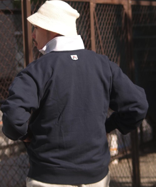 AVIREX（アヴィレックス）の「【直営店限定】LOGO HALF ZIP SWEAT / ロゴ ハーフジップ スウェット / AVIREX / アヴィレックス（スウェット・メンズ・ネイビー/グレー系その他3/グリーン・2XL/M/L/XL）」の18枚目の写真