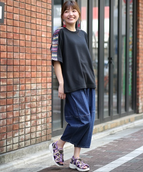 チチカカ（チチカカ）の「ジャガードヨークＴシャツ【ユニセックス】（Tシャツ/カットソー・メンズ・パープル/ブラック/グレー・FREE）」の4枚目の写真