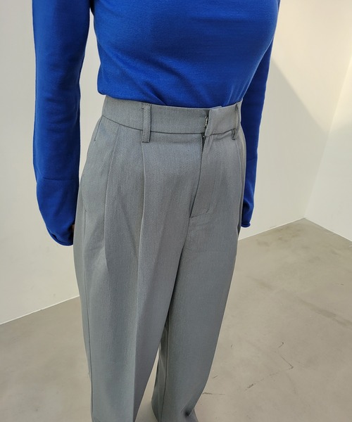 y/m(イム)の「エステルツイル2タックパンツ(スラックス・レディース・ベージュ/アイボリー/ブラック/グレー/パープル/イエロー・FREE)」の14枚目の写真