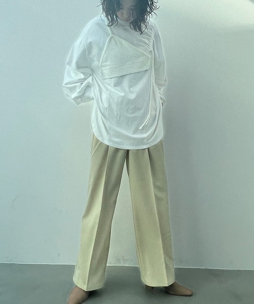 y/m(イム)の「エステルツイル2タックパンツ(スラックス・レディース・ベージュ/アイボリー/ブラック/グレー/パープル/イエロー・FREE)」の17枚目の写真