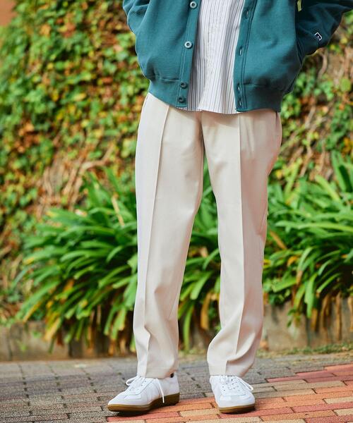 green label relaxing(グリーンレーベルリラクシング)の「ポリエステルチノ ユーティリティ パンツ REGULAR -ストレッチ・防シワ・帯電防止-(チノパンツ・メンズ・ベージュ/ライム/ダークグリーン・M/S/L/XL)」の2枚目の写真