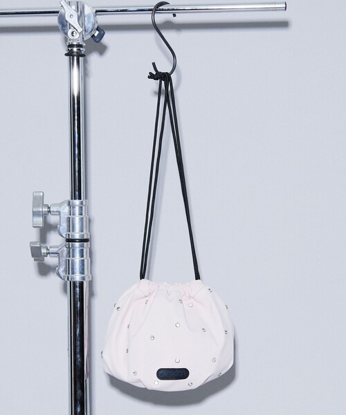 OUTDOOR PRODUCTS（アウトドアプロダクツ）の「OUTDOOR PRODUCTS × Firsthand/アウトドアプロダクツ 別注スタッズ 巾着バッグ（ハンドバッグ・レディース・ピンク/ブラック/オフホワイト・ONE SIZE）」の17枚目の写真