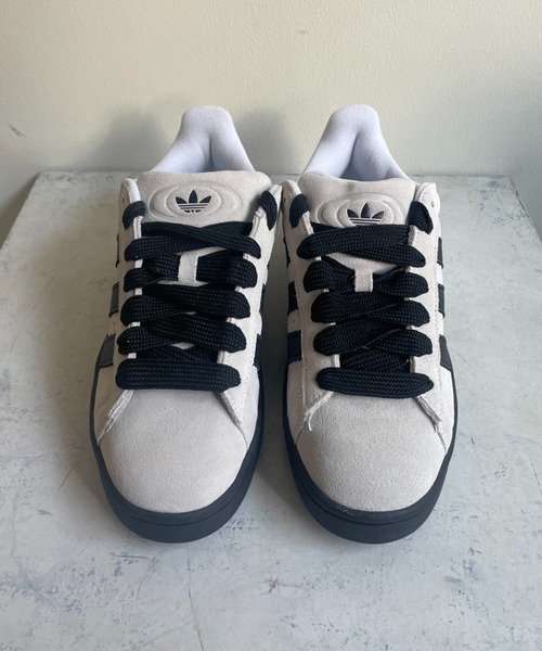 CIAOPANIC（チャオパニック）の「【adidas/アディダス】CAMPUS 00s（スニーカー・メンズ・シルバー/ホワイト・27.5cm/26.5cm）」の3枚目の写真