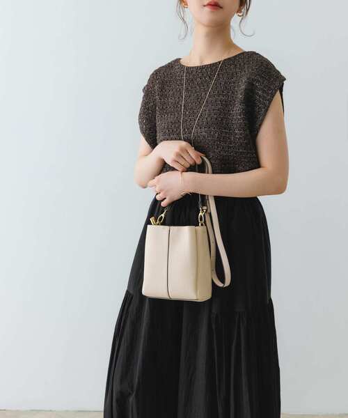 RODE SKO（ロデスコ）の「センターラインショルダーバッグ（ショルダーバッグ・レディース・ベージュ/オフホワイト/ブラック/ライトブルー/グリーン系その他・ONE）」の2枚目の写真