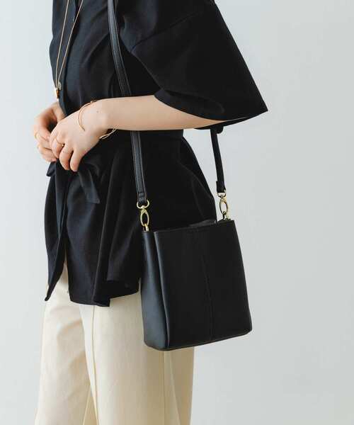 RODE SKO（ロデスコ）の「センターラインショルダーバッグ（ショルダーバッグ・レディース・ベージュ/オフホワイト/ブラック/ライトブルー/グリーン系その他・ONE）」の18枚目の写真