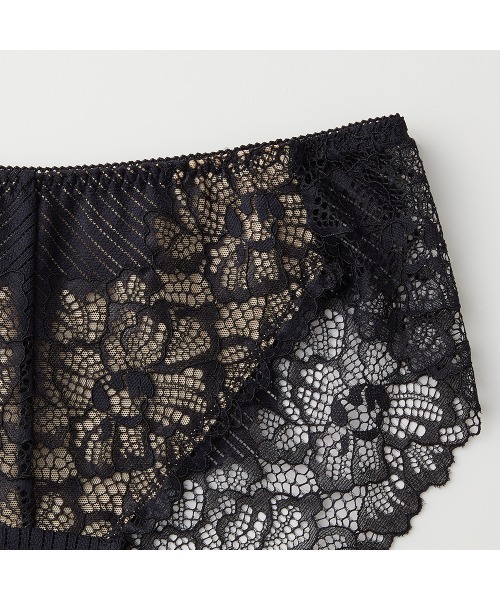 Tuche（トゥシェ）の「Tuche/トゥシェ マシュマロBOM BRAのペアショーツ（ショーツ・レディース・グリーン系その他/ブラック/ホワイト系その他・LARGE/MEDIUM）」の22枚目の写真