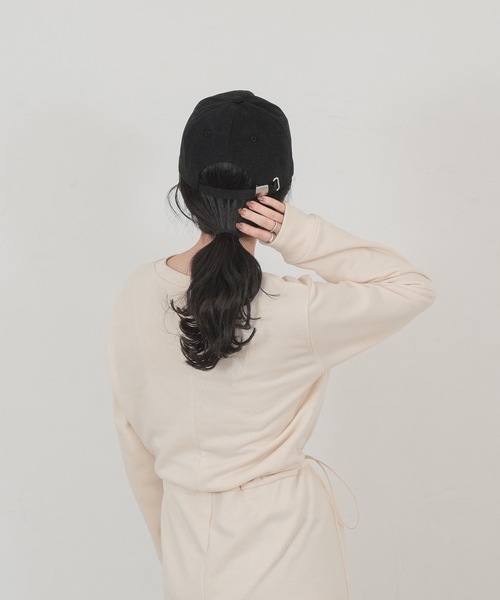 lawgy(ラウジー)の「simple logo cap(キャップ・レディース・ベージュ/ブラック・FREE)」の9枚目の写真