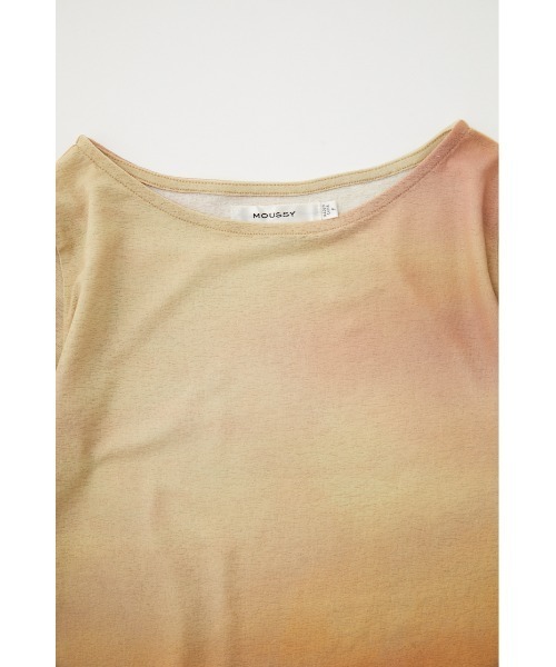 MOUSSY(マウジー)の「OMBRE SHEER SHRRING トップス(Tシャツ/カットソー・レディース・オレンジ/レッド/ブルー・FREE)」の20枚目の写真