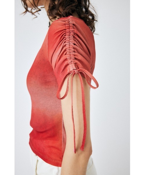MOUSSY(マウジー)の「OMBRE SHEER SHRRING トップス(Tシャツ/カットソー・レディース・オレンジ/レッド/ブルー・FREE)」の9枚目の写真