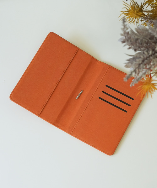 ベイクルーズ ドゥ パスポートカバー 8/26日までの出品