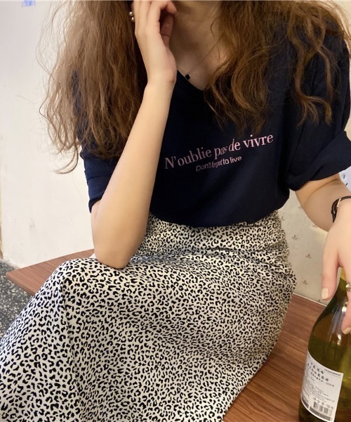 ARCHIVER（アーカイバ）の「【Bl】 [IZU] メッセージプリントTシャツ（Tシャツ/カットソー・レディース・ネイビー/ベージュ/ホワイト・FREE）」の14枚目の写真