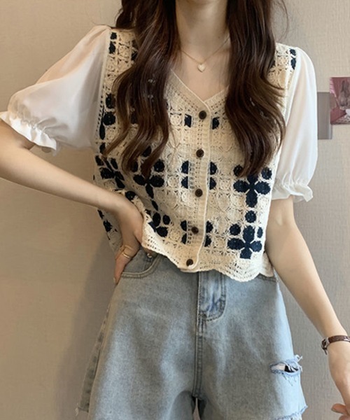 gossip!ロサンゼルス(ゴシップロサンゼルス)の「クロッシェシ 透かし編みカラーフォン 切り替え パフスリーブ ショートカーディガン(カーディガン/ボレロ・レディース・グレー/ベージュ/ネイビー・FREE)」の13枚目の写真