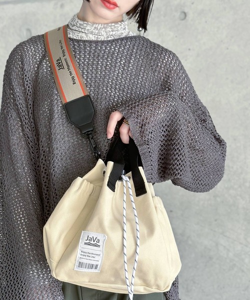 Java（ジャバ）の「《JaVa ジャバコラボ》お洒落映え。ジャガードテープ２WAY巾着バッグ（ショルダーバッグ・レディース・ブラック/ベージュ/レオパード/アイボリー/シルバー・ONE SIZE）」の20枚目の写真