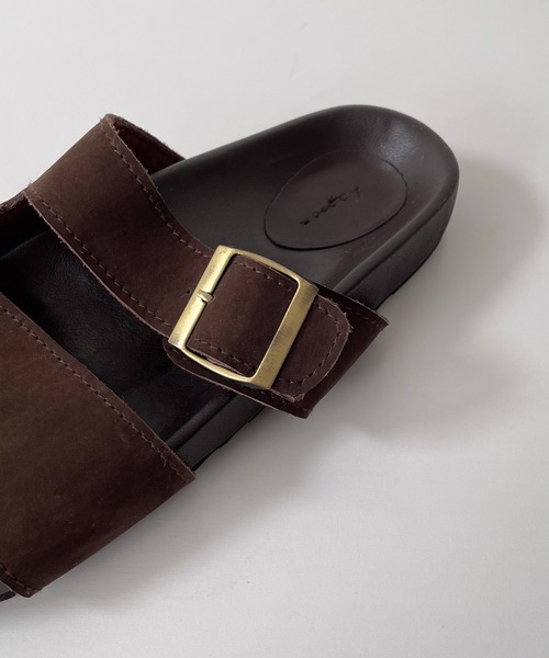 CANAL JEAN(キャナルジーン)の「from Lagoon レザーワンバックルサンダル(サンダル・レディース・ブラウン/ブラック・37/38/39)」の12枚目の写真