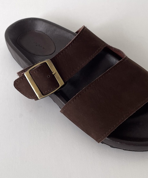 CANAL JEAN(キャナルジーン)の「from Lagoon レザーワンバックルサンダル(サンダル・レディース・ブラウン/ブラック・37/38/39)」の4枚目の写真