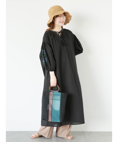 ehka sopo（エヘカソポ）の「インド刺繍ワンピース（ワンピース・レディース・ブラック/グリーン/オフホワイト・F）」の3枚目の写真