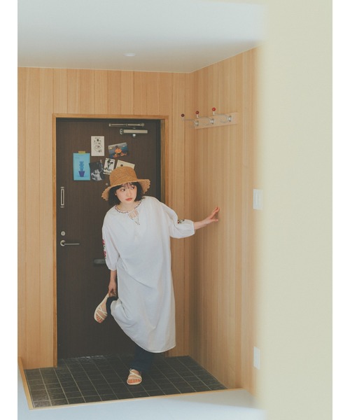 ehka sopo（エヘカソポ）の「インド刺繍ワンピース（ワンピース・レディース・ブラック/グリーン/オフホワイト・F）」の6枚目の写真