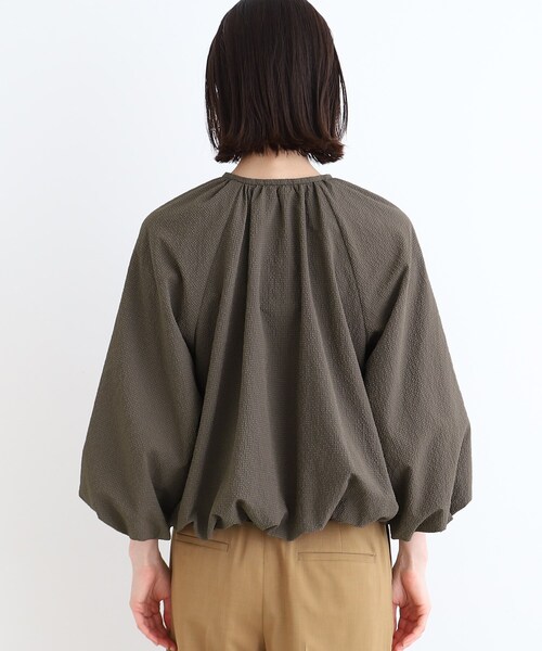 INDIVI(インディヴィ)の「◆【SETUP可能/パフスリーブ】サッカーチェックブラウスブルゾン(ブルゾン・レディース・ブラウン系/ライトベージュ/ブラック・19/03/38/40/05/15 /13/36)」の7枚目の写真